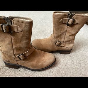 Womens UGG Sz10 camel Scuff on right toe Bottom soles are perfect Original box.